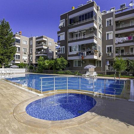 Vibrant Flat With Lovely Balcony In Muratpasa 안탈리아 외부 사진