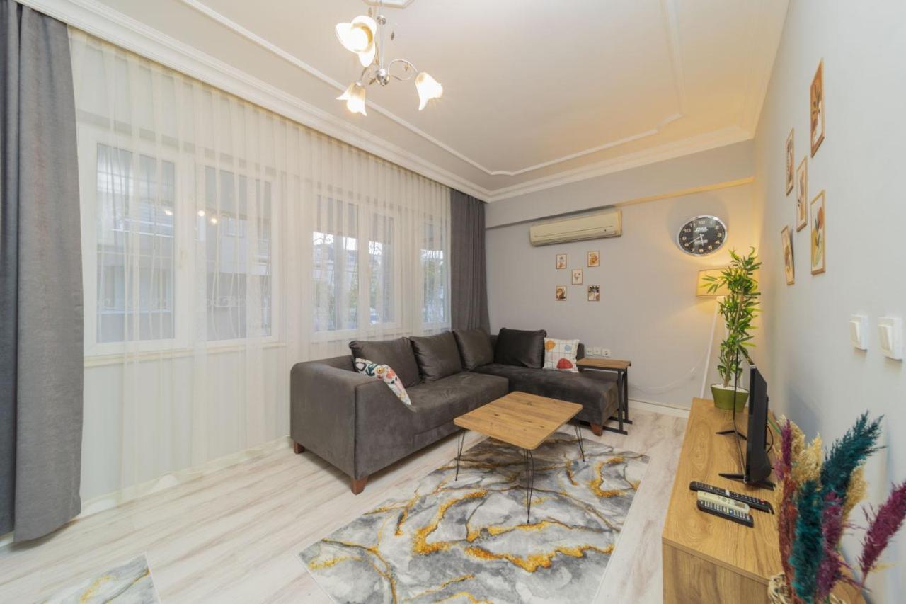 Vibrant Flat With Lovely Balcony In Muratpasa 안탈리아 외부 사진