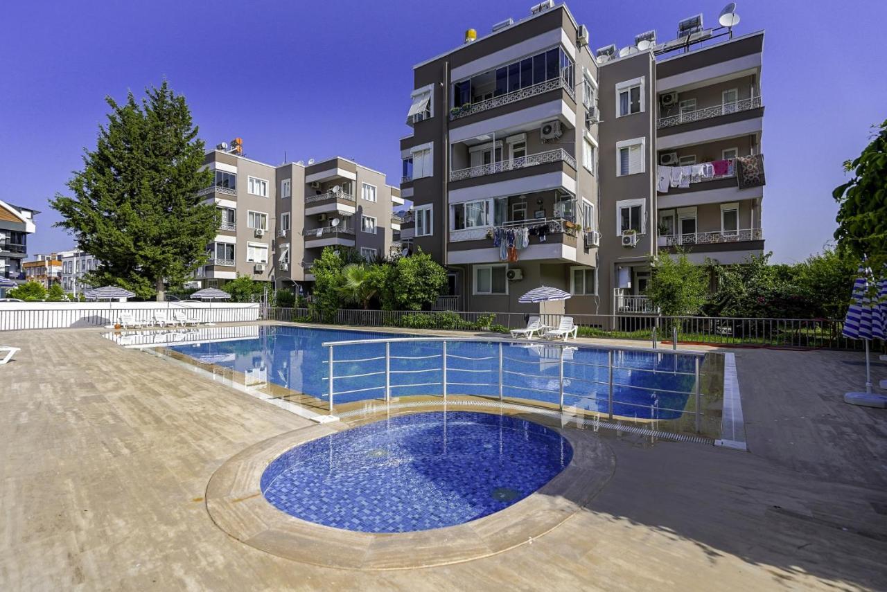 Vibrant Flat With Lovely Balcony In Muratpasa 안탈리아 외부 사진